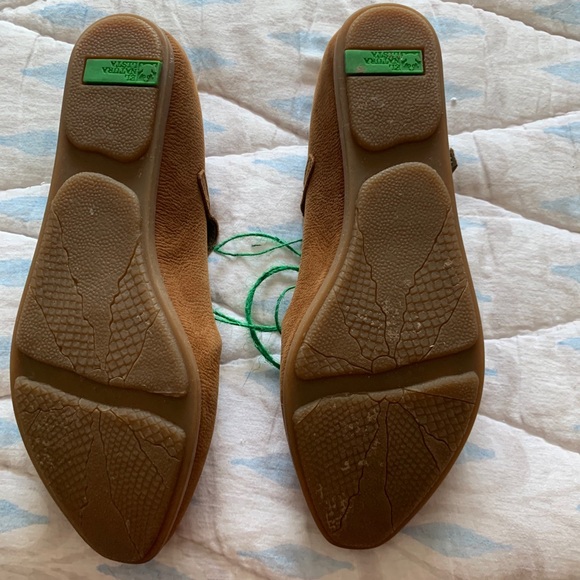El Naturalista Suede Maryjane flats 9/40 - Picture 2 of 7